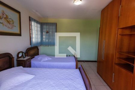Casa de condomínio à venda com 199m², 5 quartos e 2 vagas Casa de condomínio à venda com 199m², 5 quartos e 2 vagasQuarto 2