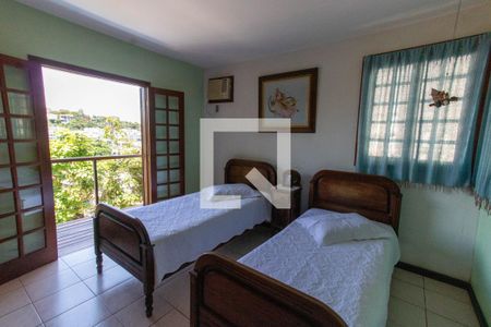 Casa de condomínio à venda com 199m², 5 quartos e 2 vagas Casa de condomínio à venda com 199m², 5 quartos e 2 vagasQuarto 2