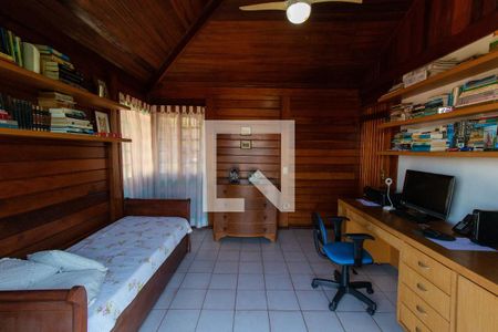 Casa de condomínio à venda com 199m², 5 quartos e 2 vagas Casa de condomínio à venda com 199m², 5 quartos e 2 vagasQuarto 1