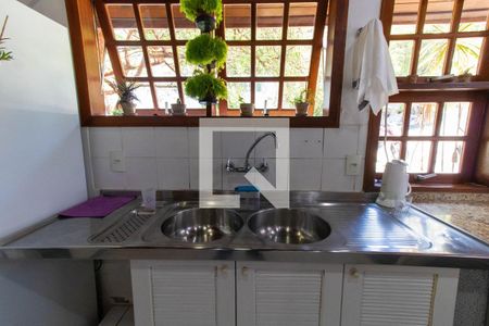 Casa de condomínio à venda com 199m², 5 quartos e 2 vagas Casa de condomínio à venda com 199m², 5 quartos e 2 vagasCozinha