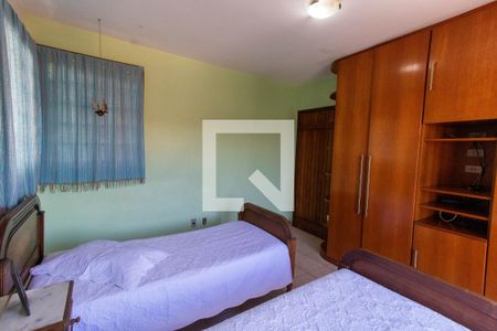 Casa de condomínio à venda com 199m², 5 quartos e 2 vagas Casa de condomínio à venda com 199m², 5 quartos e 2 vagasQuarto 2