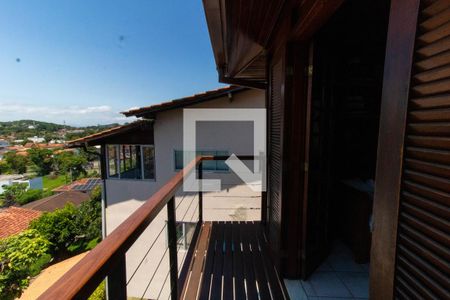 Casa de condomínio à venda com 199m², 5 quartos e 2 vagas Casa de condomínio à venda com 199m², 5 quartos e 2 vagasVaranda do Quarto 1