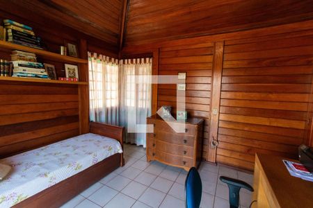 Casa de condomínio à venda com 199m², 5 quartos e 2 vagas Casa de condomínio à venda com 199m², 5 quartos e 2 vagasQuarto 1