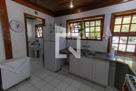 Casa de condomínio à venda com 199m², 5 quartos e 2 vagas Casa de condomínio à venda com 199m², 5 quartos e 2 vagasCozinha