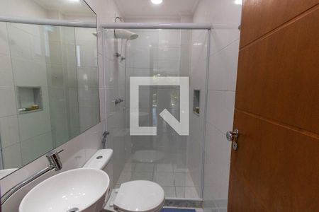 Casa de condomínio à venda com 199m², 5 quartos e 2 vagas Casa de condomínio à venda com 199m², 5 quartos e 2 vagasBanheiro da Área gourmet