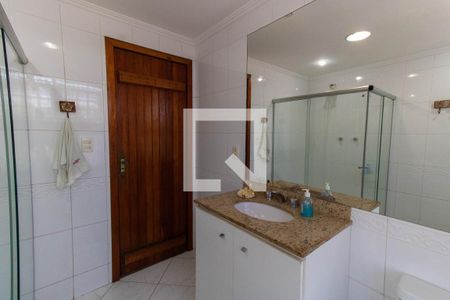 Casa de condomínio à venda com 199m², 5 quartos e 2 vagas Casa de condomínio à venda com 199m², 5 quartos e 2 vagasBanheiro Social 1