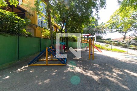 Casa de condomínio à venda com 199m², 5 quartos e 2 vagas Casa de condomínio à venda com 199m², 5 quartos e 2 vagasÁrea comum