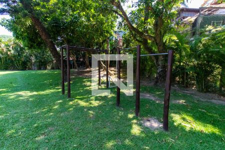 Casa de condomínio à venda com 199m², 5 quartos e 2 vagas Casa de condomínio à venda com 199m², 5 quartos e 2 vagasÁrea comum