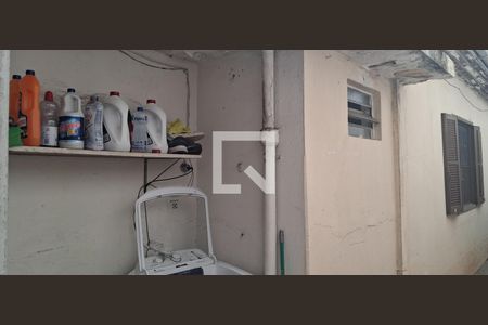 Casa à venda com 100m², 2 quartos e 3 vagas Casa à venda com 100m², 2 quartos e 3 vagasÁrea de Serviço