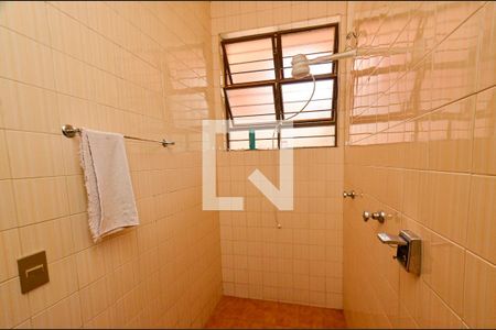 Casa para alugar com 351m², 4 quartos e 4 vagasBanheiro serviço