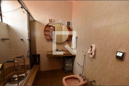 Casa para alugar com 351m², 4 quartos e 4 vagasBanheiro suite1