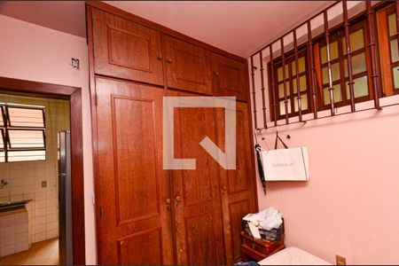 Casa para alugar com 351m², 4 quartos e 4 vagasQuarto serviço