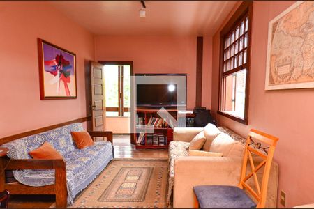 Casa para alugar com 351m², 4 quartos e 4 vagasSala de TV