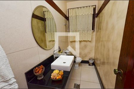 Casa para alugar com 351m², 4 quartos e 4 vagasLavabo