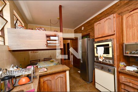 Casa para alugar com 351m², 4 quartos e 4 vagasCozinha