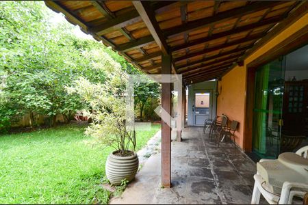 Casa para alugar com 351m², 4 quartos e 4 vagasVaranda da entrada