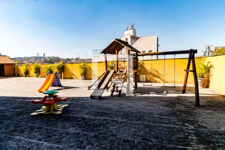 Apartamento para alugar com 75m², 3 quartos e 1 vagaÁrea comum - Playground