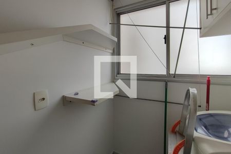 Apartamento à venda com 70m², 2 quartos e 1 vagaÁrea de Serviço