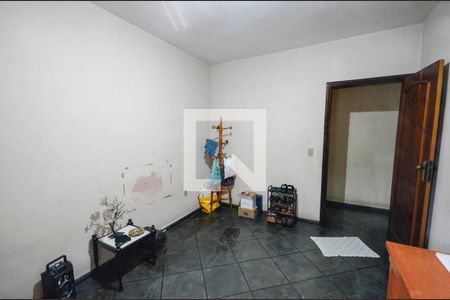 Casa à venda com 320m², 2 quartos e 4 vagas Casa à venda com 320m², 2 quartos e 4 vagasQuarto