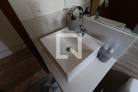 Apartamento à venda com 190m², 3 quartos e 2 vagasBanheiro da Suíte - Pia