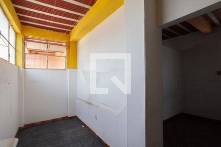 Casa à venda com 150m², 7 quartos e 2 vagasCasa 2 - Cozinha e Área de Serviço