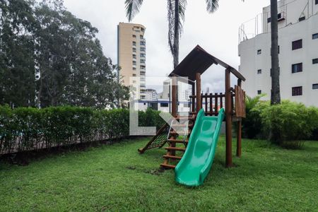 Apartamento à venda com 156m², 4 quartos e 3 vagasÁrea comum - Playground