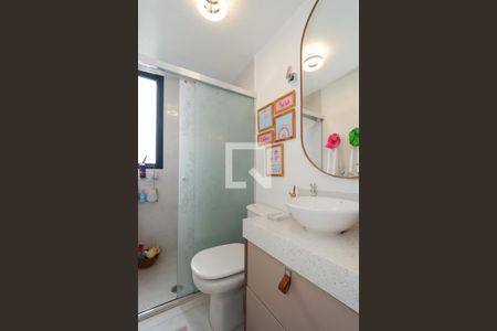 Apartamento à venda com 156m², 4 quartos e 3 vagasBanheiro da Suíte Americana