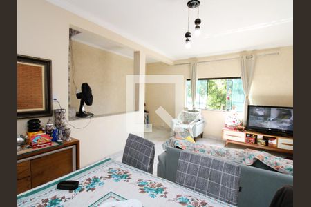 Sala de casa à venda com 2 quartos, 200m² em Parque Edu Chaves, São Paulo