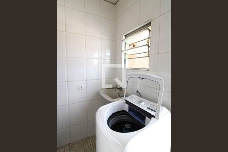 Casa à venda com 200m², 2 quartos e 5 vagasÁrea de Serviço