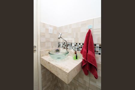 Casa à venda com 200m², 2 quartos e 5 vagasLavabo