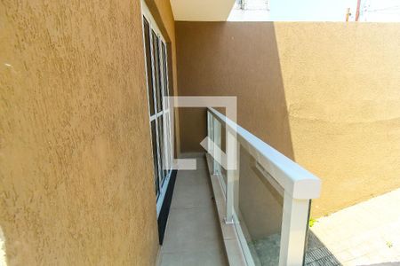 Casa à venda com 313m², 5 quartos e 5 vagas Casa à venda com 313m², 5 quartos e 5 vagasQuintal