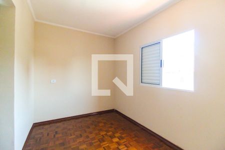 Casa à venda com 313m², 5 quartos e 5 vagas Casa à venda com 313m², 5 quartos e 5 vagasQuarto 4