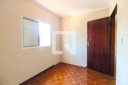 Casa à venda com 313m², 5 quartos e 5 vagas Casa à venda com 313m², 5 quartos e 5 vagasQuarto 3