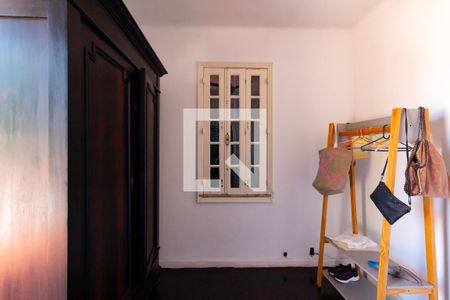 Casa à venda com 750m², 4 quartos e 5 vagas Casa à venda com 750m², 4 quartos e 5 vagasQuarto 2