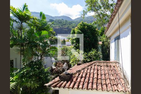 Casa à venda com 750m², 4 quartos e 5 vagas Casa à venda com 750m², 4 quartos e 5 vagasVista do quarto 1