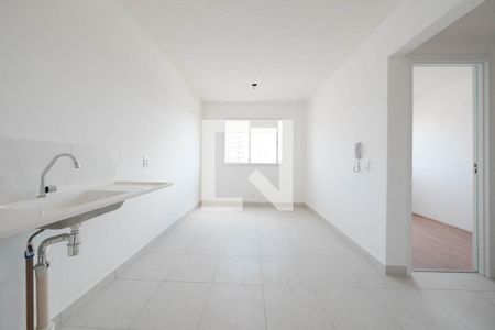 Sala/Cozinha de apartamento para alugar com 2 quartos, 32m² em Vila Ré, São Paulo