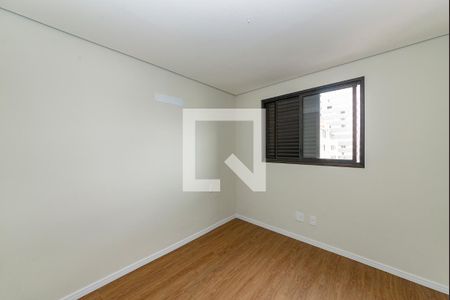 Apartamento à venda com 56m², 2 quartos e 2 vagasQuarto 2