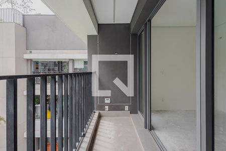 Varanda de kitnet/studio à venda com 1 quarto, 32m² em Sumarezinho, São Paulo