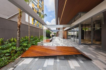 Studio à venda com 32m², 1 quarto e sem vaga Studio à venda com 32m², 1 quarto e sem vagaEntrada