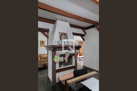 Casa à venda com 500m², 5 quartos e 3 vagasSala de Jantar - Lareira