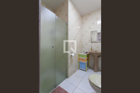 Casa à venda com 500m², 5 quartos e 3 vagasBanheiro da Suíte 2