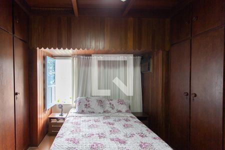 Casa à venda com 500m², 5 quartos e 3 vagasSuíte 1