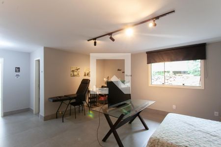 Casa à venda com 500m², 5 quartos e 3 vagasCasa 2 - Sala
