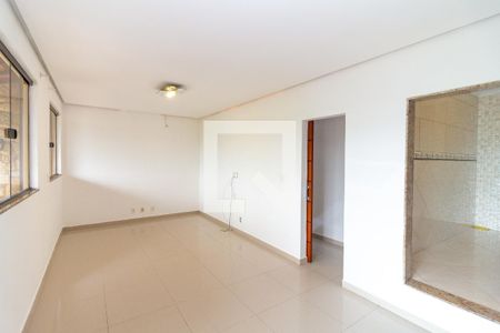 Sala de apartamento para alugar com 2 quartos, 102m² em Marechal Hermes, Rio de Janeiro