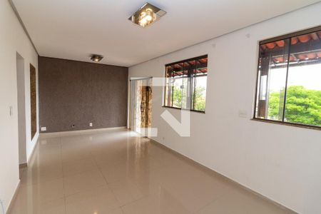 Sala de apartamento para alugar com 2 quartos, 102m² em Marechal Hermes, Rio de Janeiro
