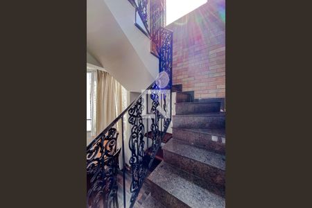 Apartamento à venda com 147m², 3 quartos e 1 vagaEscada