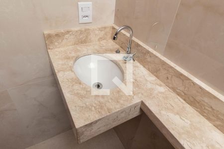 Casa à venda com 130m², 3 quartos e 3 vagasSuíte