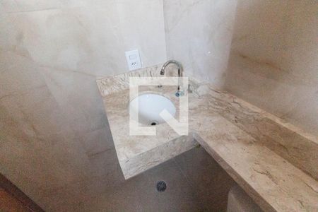 Casa à venda com 130m², 3 quartos e 3 vagasSuíte