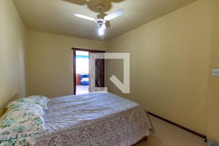 Casa à venda com 250m², 5 quartos e 3 vagasSuíte 2