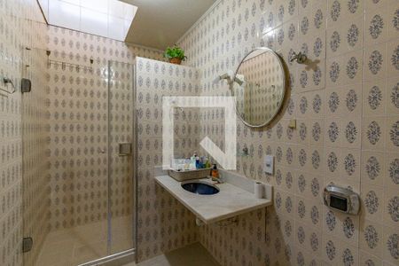 Casa à venda com 250m², 5 quartos e 3 vagasBanheiro Social